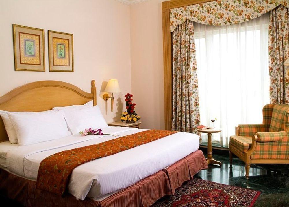 Savoy Suites Νόιντα Εξωτερικό φωτογραφία