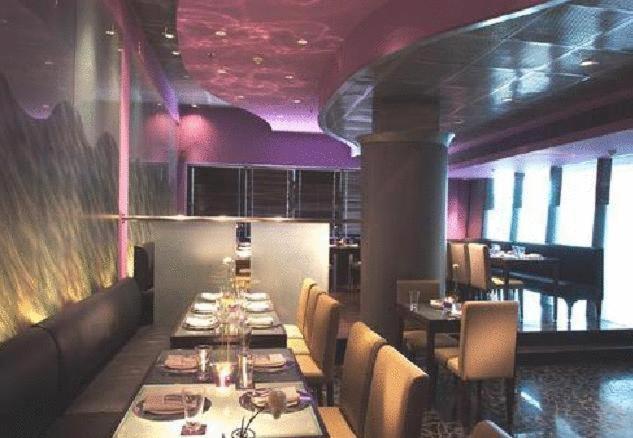 Savoy Suites Νόιντα Εστιατόριο φωτογραφία
