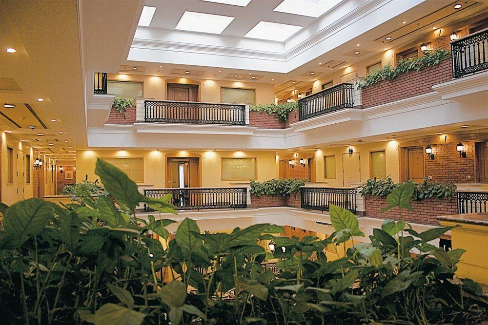 Savoy Suites Νόιντα Εξωτερικό φωτογραφία