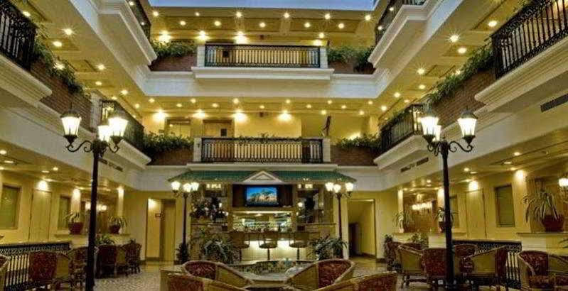 Savoy Suites Νόιντα Εξωτερικό φωτογραφία
